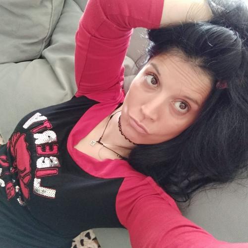 mirihappywoman